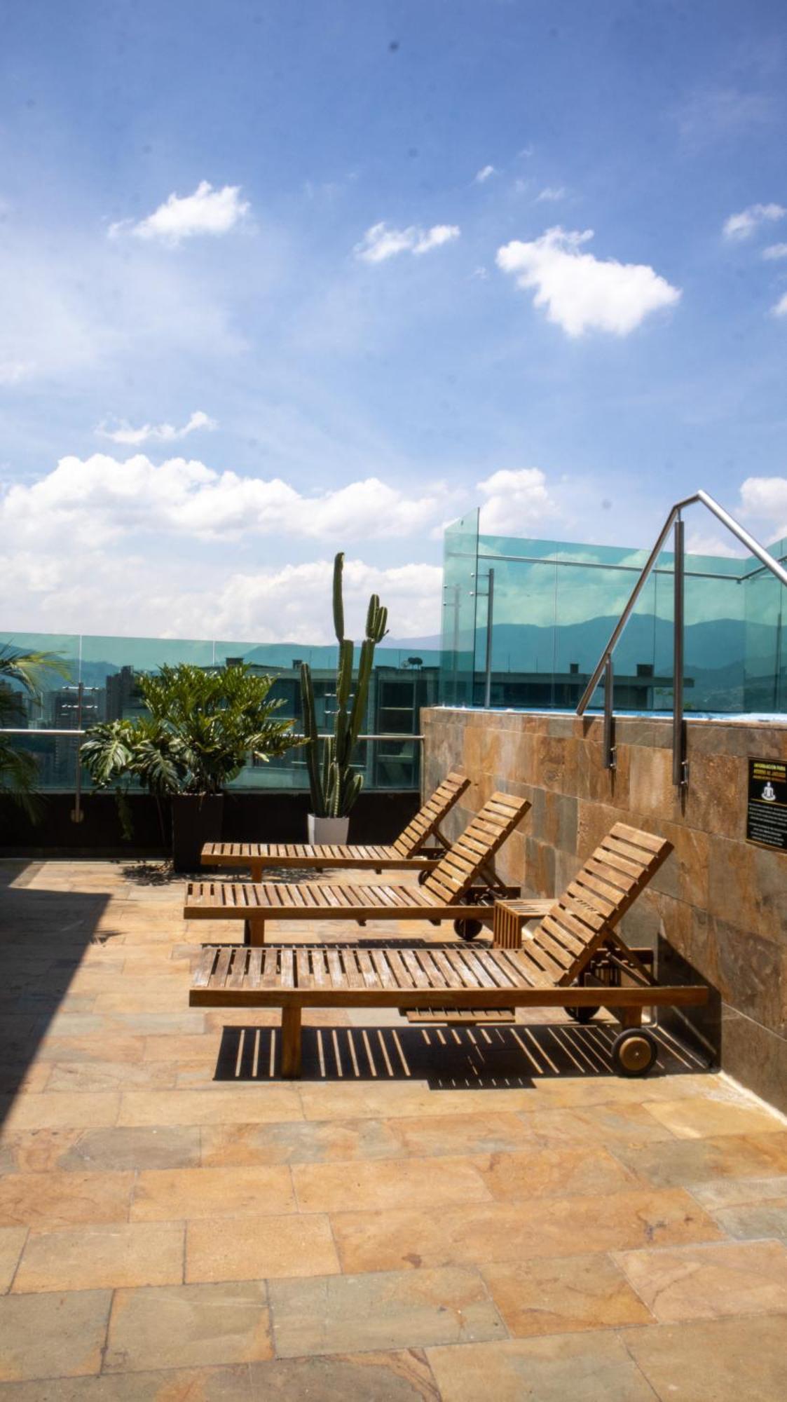 Cafe Hotel ميديلين المظهر الخارجي الصورة