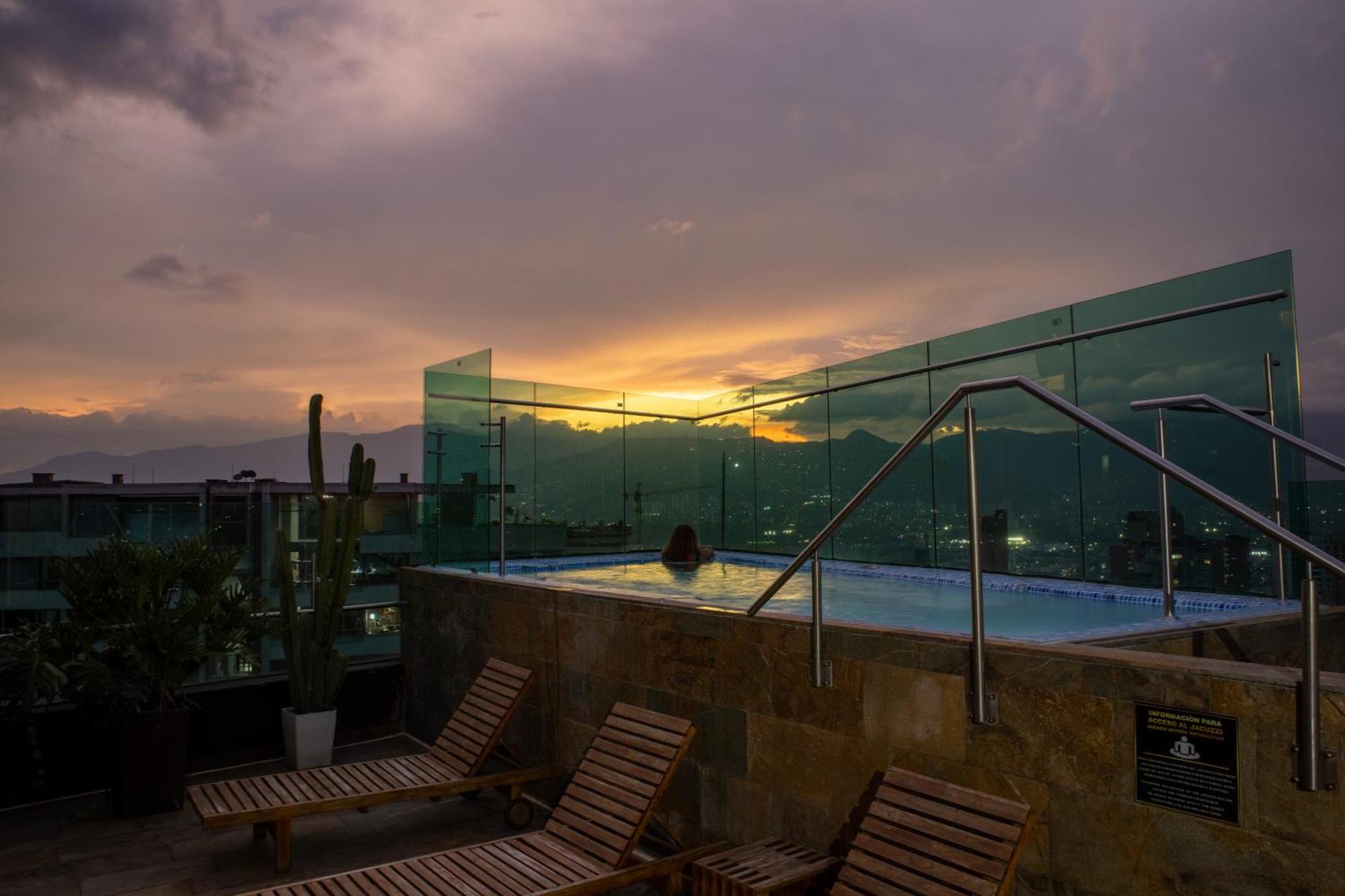 Cafe Hotel ميديلين المظهر الخارجي الصورة